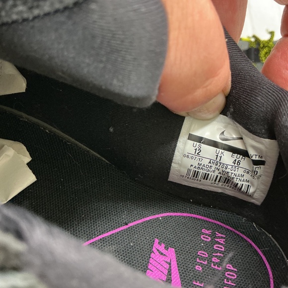 Nike Gray and Black Men's Shoes with Purple and Yellow Accents - Picture 3 of 6